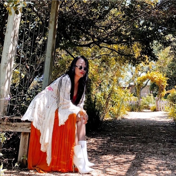 Embroidered Bohemian Crochet Kimono Duster - Picture 3 of 10